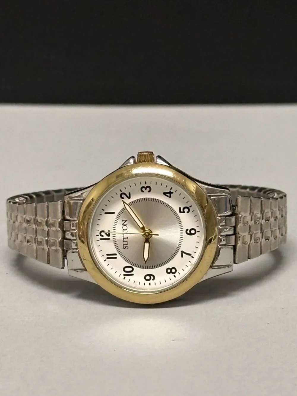 Sutton Watch Women Silver Tone Gold Bezel Stretch Expansion Band New Battery